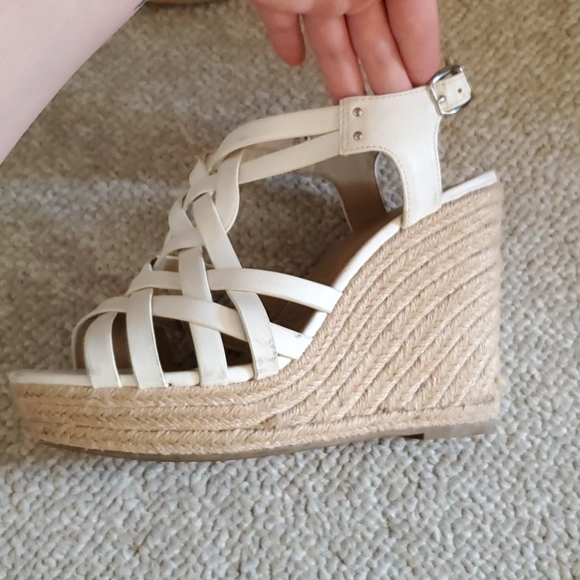 (3/$40)Wedges - Picture 3 of 4